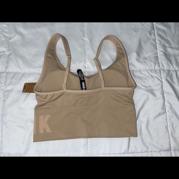 PINK sports bra - Picture 2 of 3